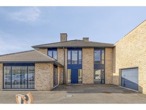 Commercieel te koop in Aartrijke