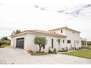 Vente maison neuve 5 pièces 125 m² à Saint-Rémy-de-Provence (13210)  969 900 €