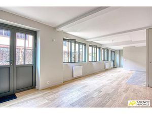 Vente maison 5 pièces 131.6 m² à Versailles (78000)  1 195 000 €