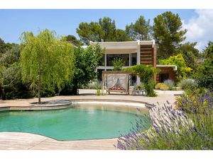 Vente villa 2 pièces 235 m² à Roquefort-la-Bédoule (13830)  1 300 000 €