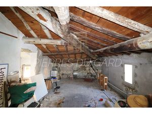 Vente appartement 1 pièce à Uzès (30700)  63 000 €