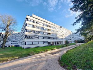 Vente appartement 6 pièces 97 m² à Pontoise (95000)  165 000 €