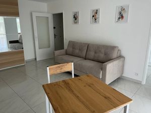 Location meublée appartement 1 pièce 31 m² à Saint-Laurent-du-Var (06700)  1 000 €