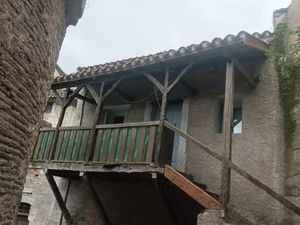 Location meublée maison 2 pièces 40 m² à Albas (46140)  490 €