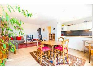 Lumineux appartement au 5ème étage avec balcon