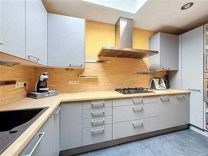 BONNE MAISON SITUEE AU CENTRE-VILLE