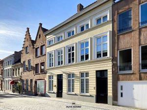 Maison de maître unique au centre de Bruges