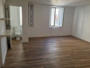 À louer – Appartement T4 de 90 m² – Plein centre de Cavignac