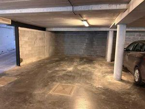 ***À VENDRE*** PLACES DE PARKING KRUIPWEG