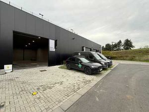 Strategisch gelegen magazijn te huur in Brugge