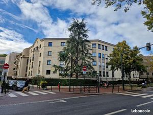 Location meublée studio 28m² Bourg-La-Reine (92340) - 940