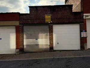 terrain avec garages