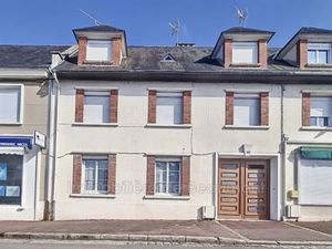 Vente appartement 195 m² à Beaumont-le-Roger (27170)  251 000 €