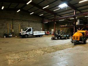 Local d'activités à louer