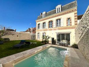 Vente Demeure d'exception Piscine à Argentan (61200) : à vendre Piscine / 252m² Argentan