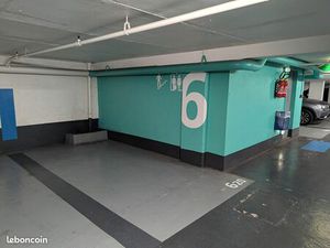 Parking/box 12 m² PARIS