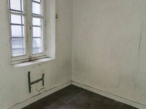 Local 4 m² · Paris 75011