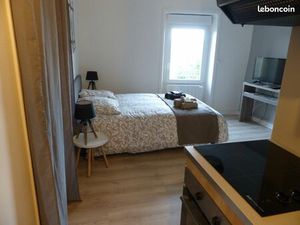 Très beau studio entièrement meublé