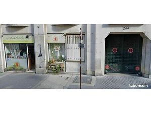 Boutique 50 m² Paris