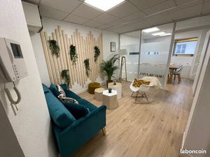 Bureaux équipés 10 postes 56m2 - Metro bonne nouvelle - bail flexible