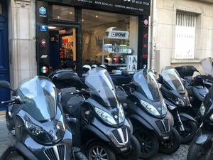 Vend fond de commerce magasin atelier scooter moto