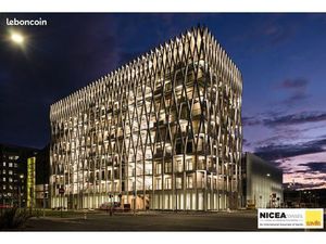 EXCLUSIVITÉ : Superbes locaux commerciaux situés en plein coeur de NICE MERDIA  locaux bén