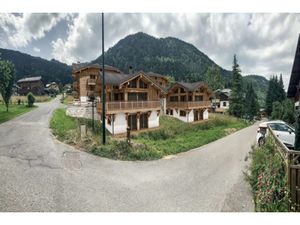 Vente appartement 5 pièces 117 m² à Morzine (74110)  NaN €