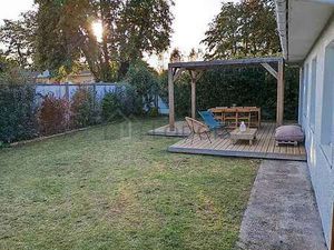 Maison individuelle 4 chambres meublée avec jardin  barbecue et place   de parking en opti