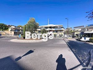 Local 100 m² Grasse