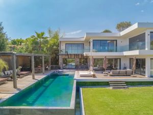 Location meublée villa 8 pièces 720 m² à Mougins (06250)  30 000 €