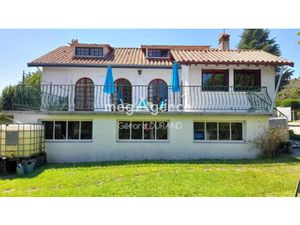 Vente maison 7 pièces 142 m² à La Roche-Posay (86270)  169 000 €