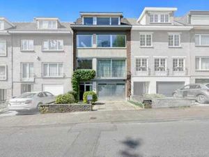 Une maison avec jardin