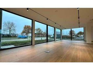 Bureaux neufs et élégants à louer à Lochristi