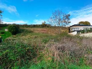 Vente terrain 2128 m² à Fontenay-le-Comte (85200)  70 000 €