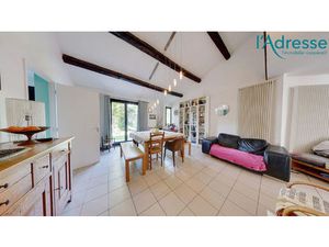 Vente maison 6 pièces  154.00m²  Champs