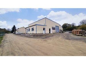 Local d'activités de 820 m² à Saint-Germain-En-Cogles