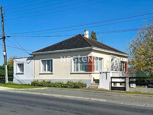 A VENDRE Maison à Terranjou - 4 pièces sur sous sol avec grand terrain