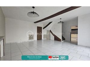 Maison traditionnelle de 226 m² à Patay