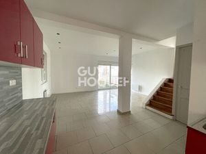 Maison rénovée à vendre à PÉRONNE (80200).