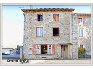 Grande maison à rénover + atelier – Idéale pour famille ou investisseur – Celles-sur-Durol