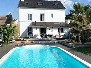 Domaine de 180 m² à Lesches