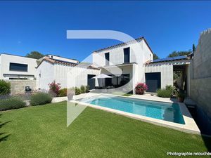 VERGEZE - MAISON 3 Chambres - Garage - Calme