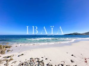 Vente terrain 2057 m² à Saint-Martin (97150)  300 300 €