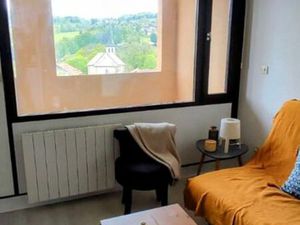 Studio meublé avec balcon