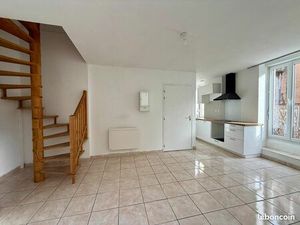 Duplex rénové avec balcon