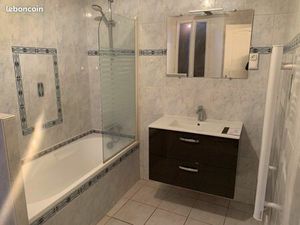 T3 centre-ville vic bigorre