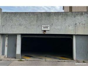 Loue garage plus parking aérien bergson