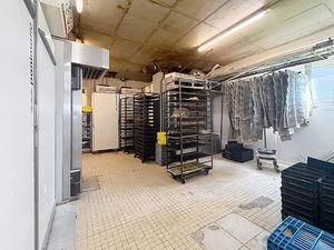 Vente locaux professionnels 220 m² à Coudekerque-Branche (59210)  249 900 €