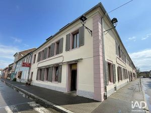 Vente locaux professionnels 140 m² à Neuf-Brisach (68600)  88 000 €