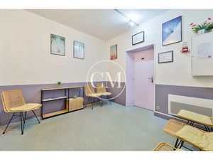 Vente locaux professionnels 3 pièces 58.1 m² à Versailles (78000)  435 000 €